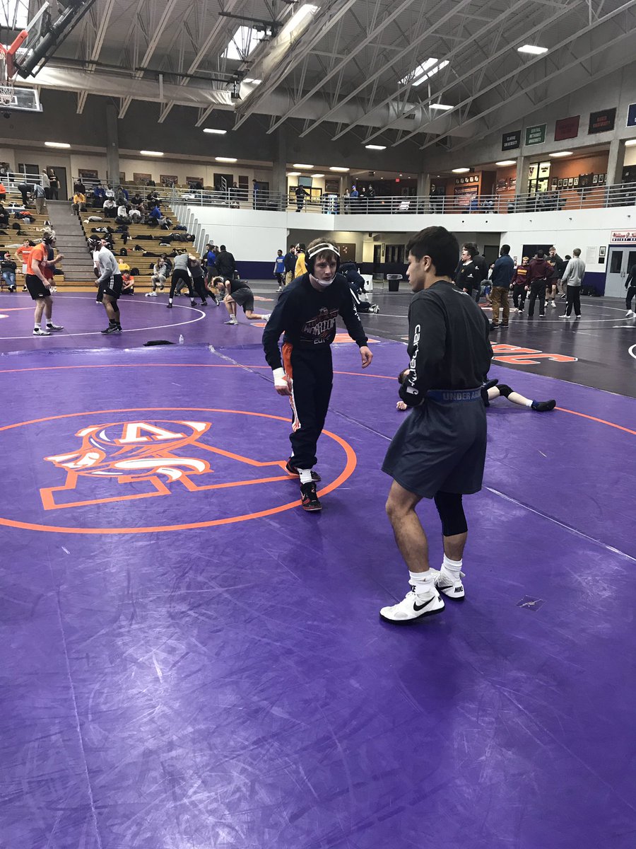 MuMenWrestling's tweet photo. We are back at it this morning at the tough Missouri Valley Invitational. Joe Berg is in the semis needing two more wins for a championship. #WarriorNation @Midland_Sports 
Records Yesterday
Zamilpa 2-1
Berg 3-0
Snover 1-2
Dunwell 0-2
Rodriguez 0-2
Buschow 2-2
Pena 0-2
Alton 0-2 https://t.co/ENgkvHnIkn