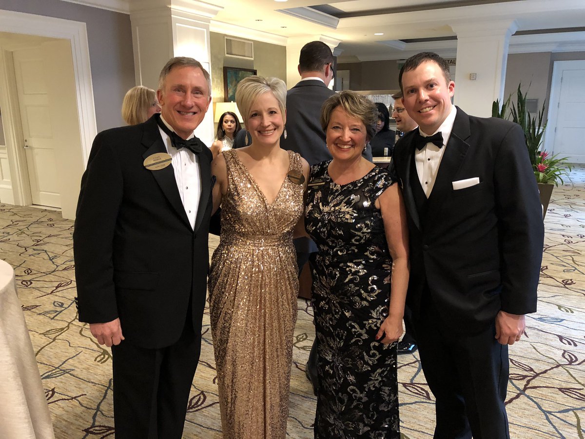 BloodworthCare's tweet photo. Enjoyed a terrific evening in Detroit at the @NAIASDetroit with a wonderful date and great colleagues and business partners. #NAIAS #NAIAS2019 #CharityPreview @dingmybell https://t.co/TDAMQiJRhI