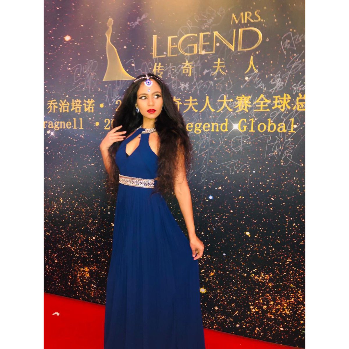 JahnaSebastian's tweet photo. At the @theo2london today ✨dress by @theluvlook #london🇬🇧 #london #music #art #creative #fashion #style #mrslegend #legend #legendsonthemap #multivizionmusic #womenempowerment https://t.co/yr0A5rxGBf