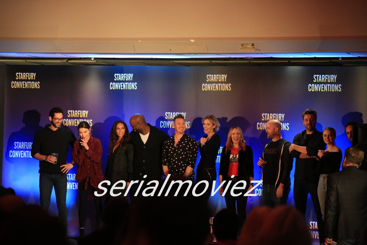 SerialmovieZ's tweet photo. Opening ceremony of Lux Con in Brighton.
#lucifer #TomEllis #LaurenGerman #Starfury https://t.co/2Q15eFccVg