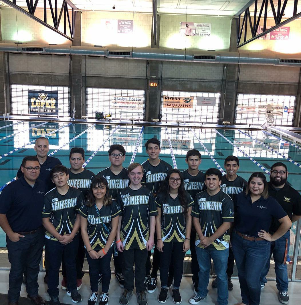 owlchemists's tweet image. A little throwback from our SeaPerch team!! #GoRobotics #11158 #HCISDROBOTICS