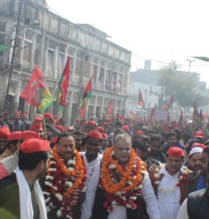 anuragspparty's tweet image. आज लखनऊ मैं भाजपा सरकार की दमनकारी  नीतियों के विरोध मैं पैदल यात्रा की....जनता के अपार समर्थन के लिए धन्यवाद...