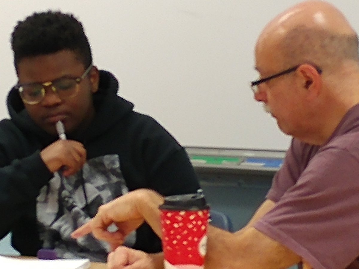 fcpsaap's tweet image. Falls Church HS Young Scholars working hard Saturday morning! #FCPSISD #FCPSAAP