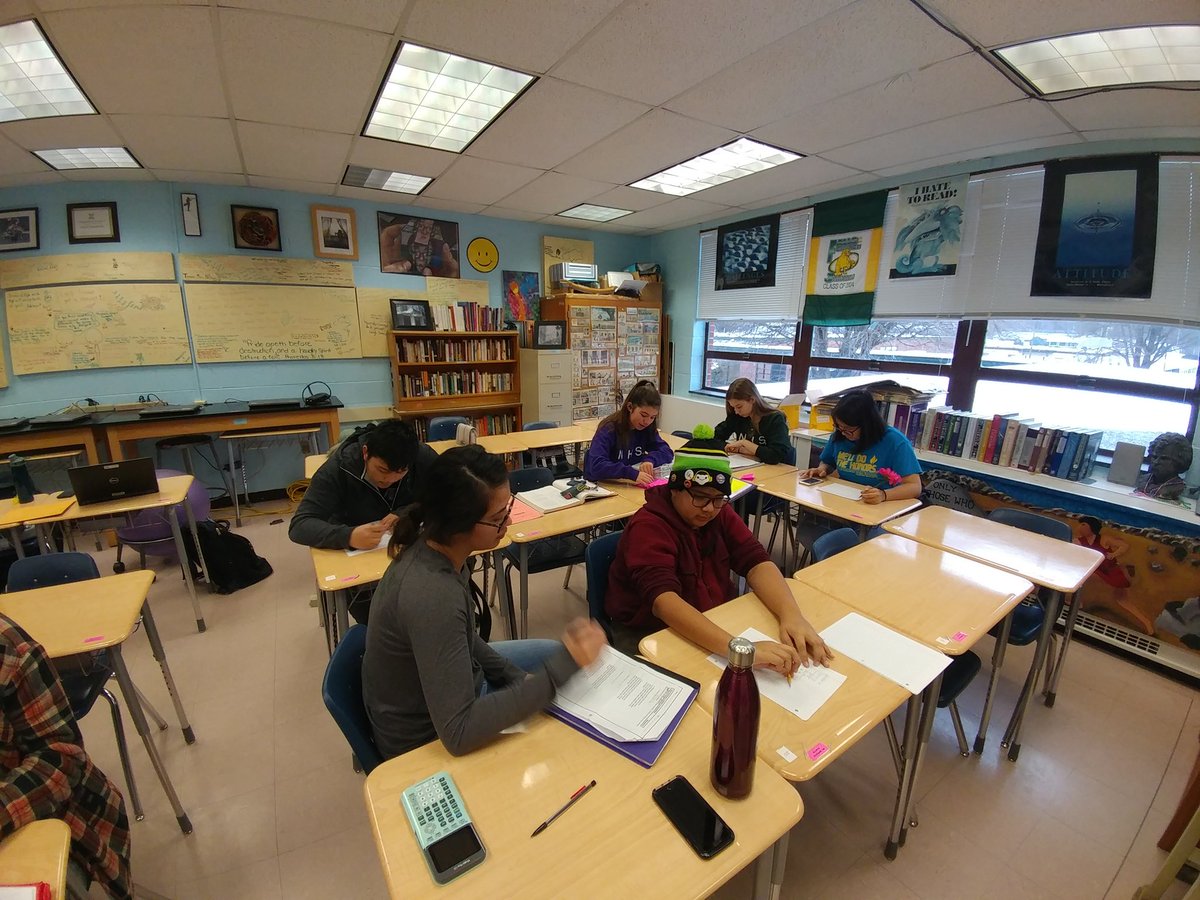 fcpsaap's tweet image. Falls Church HS Young Scholars working hard Saturday morning! #FCPSISD #FCPSAAP