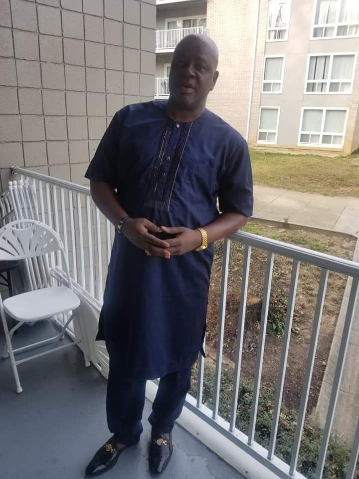 This is Jide Okuneye who made the video claiming Atiku’s Town Hall meeting was disrupted. He was begging for money from members of the Atiku’s entourage. When they didn’t give him, he resorted to blackmail. He was later chased out of the Trump Hotels by the Securities.