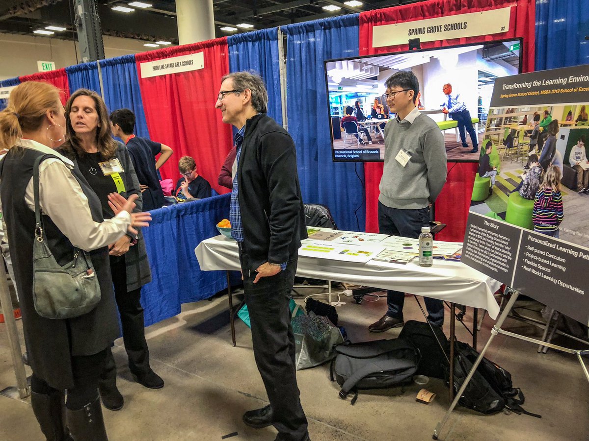 FieldingInt's tweet photo. Thanks to all who participated in #msba2019! @fni and @Udstuen Spring Grove Public School were pleased to connect with so many of you and we hope we inspired #change for future #educationmn @mnmsba https://t.co/VEALFNlHz8