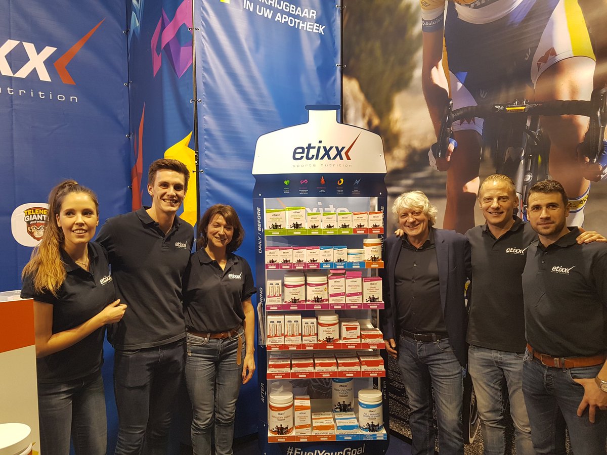 CJAGoossens's tweet photo. mooie equipe op #Velofollies . #EtixxOnTour. https://t.co/VHMTqc1Q7x