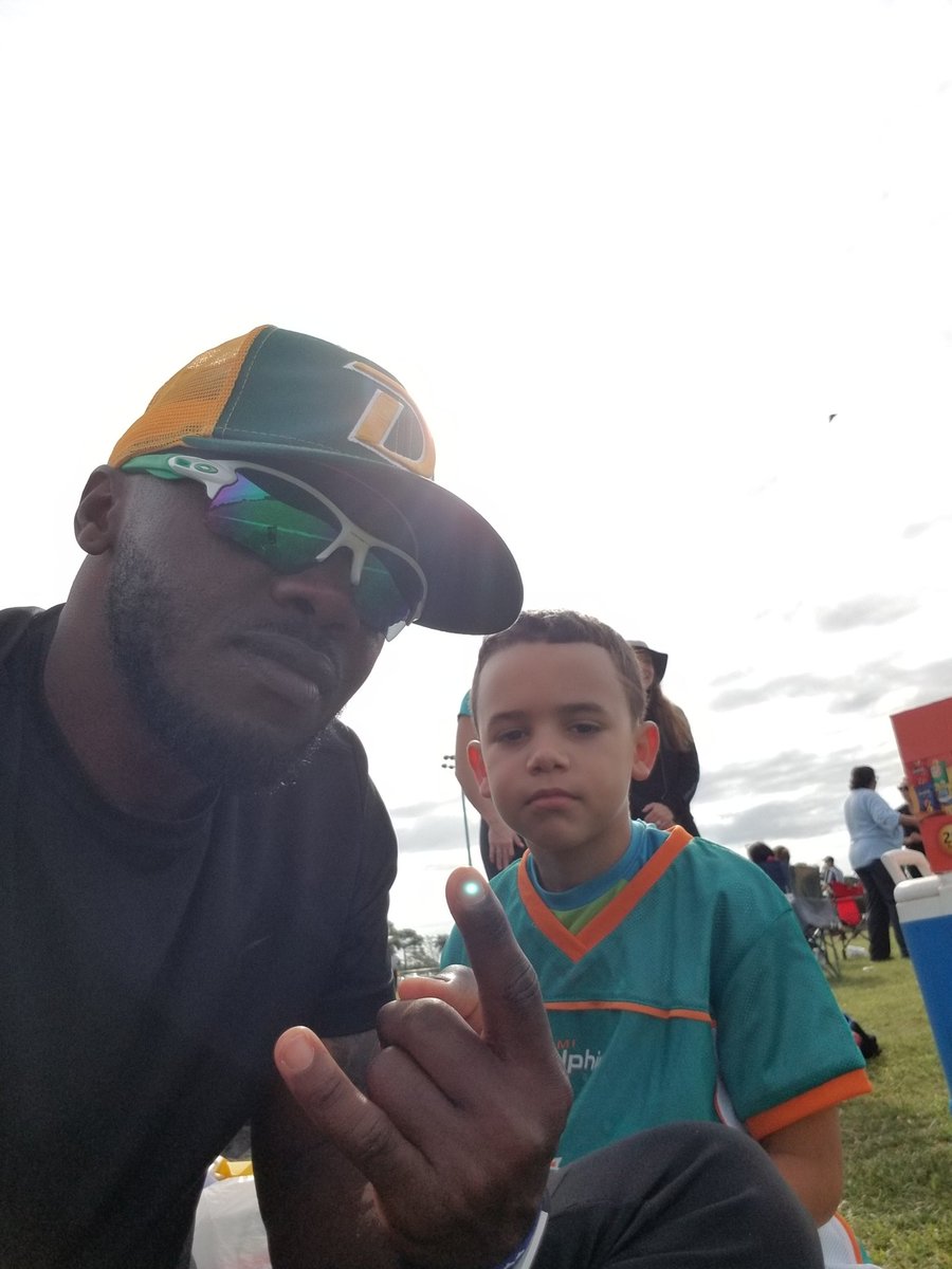 SnapWoodDLegend's tweet photo. I took my talents to the NSB Parks n Rec 7 & Under Flag Football League... #DominateOn3 #EverySaturdayMorning https://t.co/ywLXGPhntx