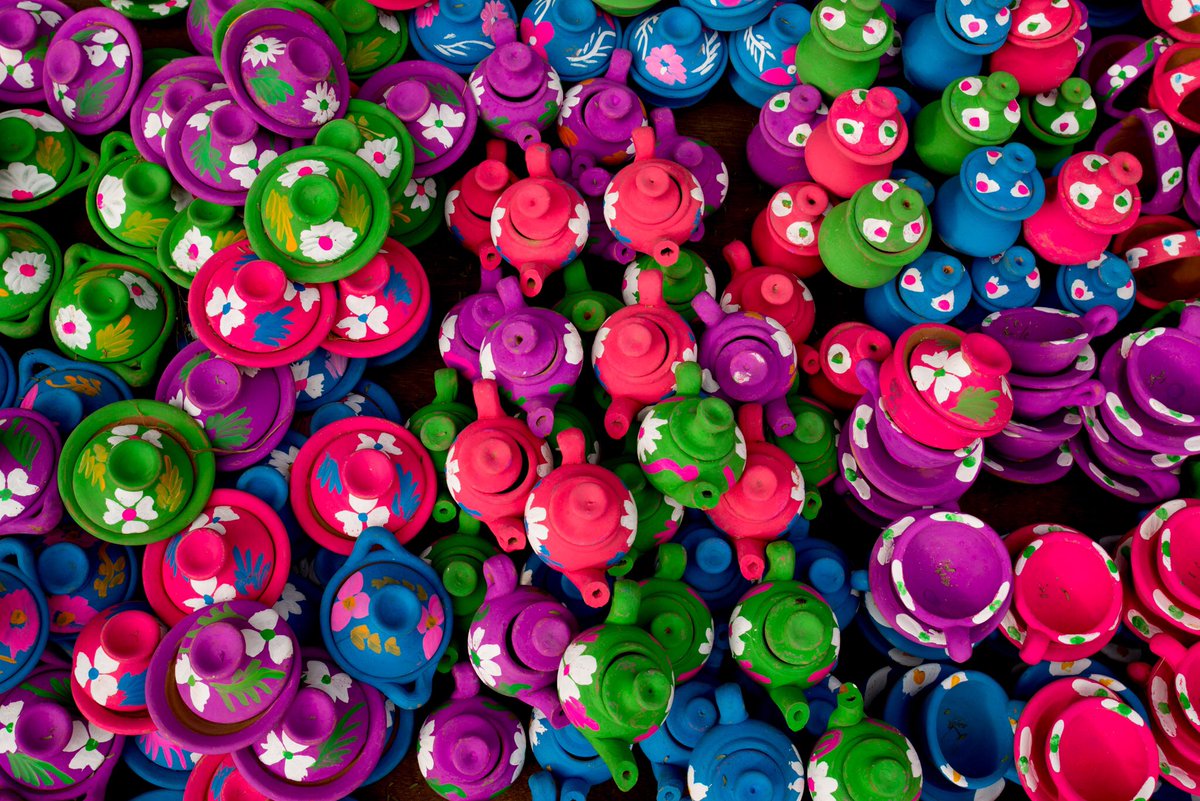 WorldlnFocus's tweet image. Tea Pots and Tea Cups in Myanmar. I love the vibrancy. #myanmar #magicalmyanmar #travelphotography