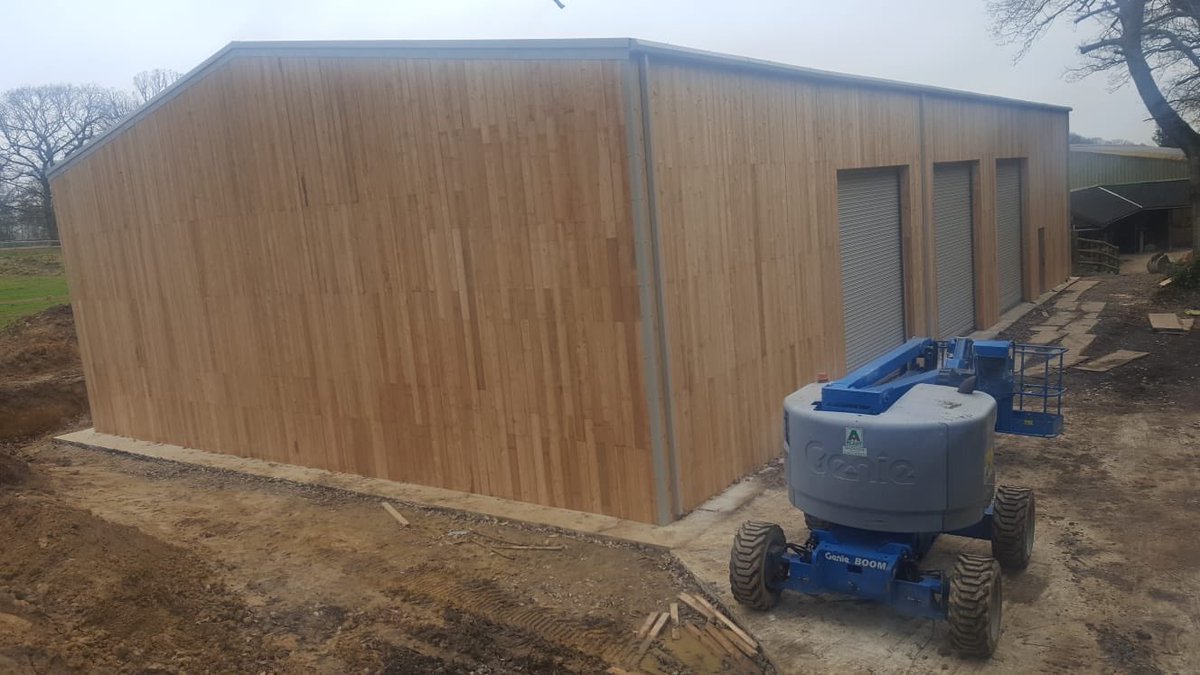 FirstFixGroup's tweet photo. Surrey
12x25-5 eaves with insulated roof and patch wood timber cladding.
Day 23 and now complete .
#timbercladbuilding #insulatedroof https://t.co/1GckQMhCWI