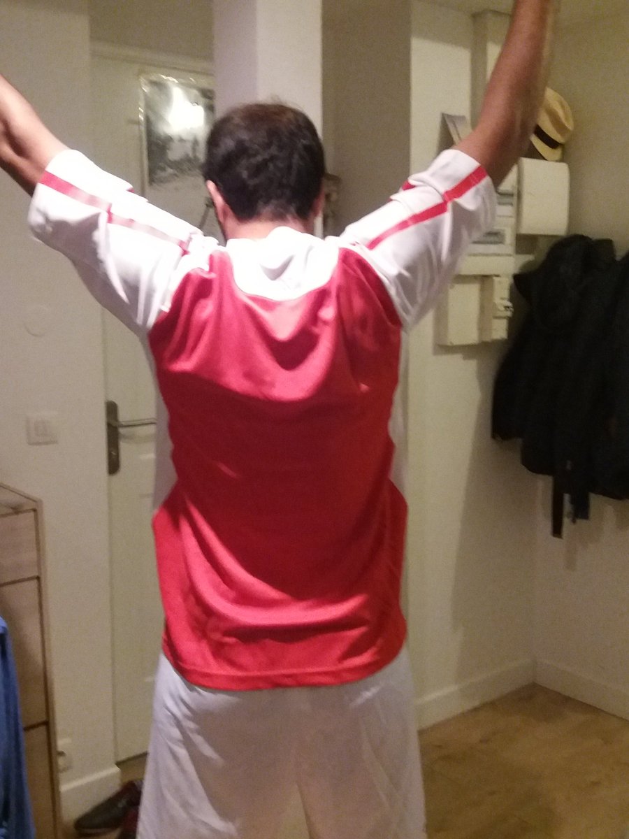 arassuo's tweet photo. #FCBeezen renoue avec la victoire 6 buts à 5 contre #ASFor. Toujours 1er au classement. Le prochain match est décisif contre le co-leader. Droit vers les playOff et pour la division A. Bravo @BeezenOfficiel bravo @nordinereds pour le coaching. #fsgt75 #FSGT cc @ASPFofficiel https://t.co/4dws3986e2
