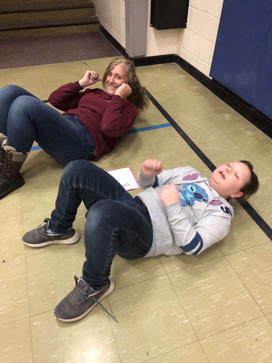 msmjhowell's tweet photo. Working on our fitness in 4/5B! Miss Barton participated which encouraged our students to work harder! Go ๐ป Go! @MajorBallachey @GEDSB #classworkout #exercise #PhysEd https://t.co/Fq7DlSKdzj