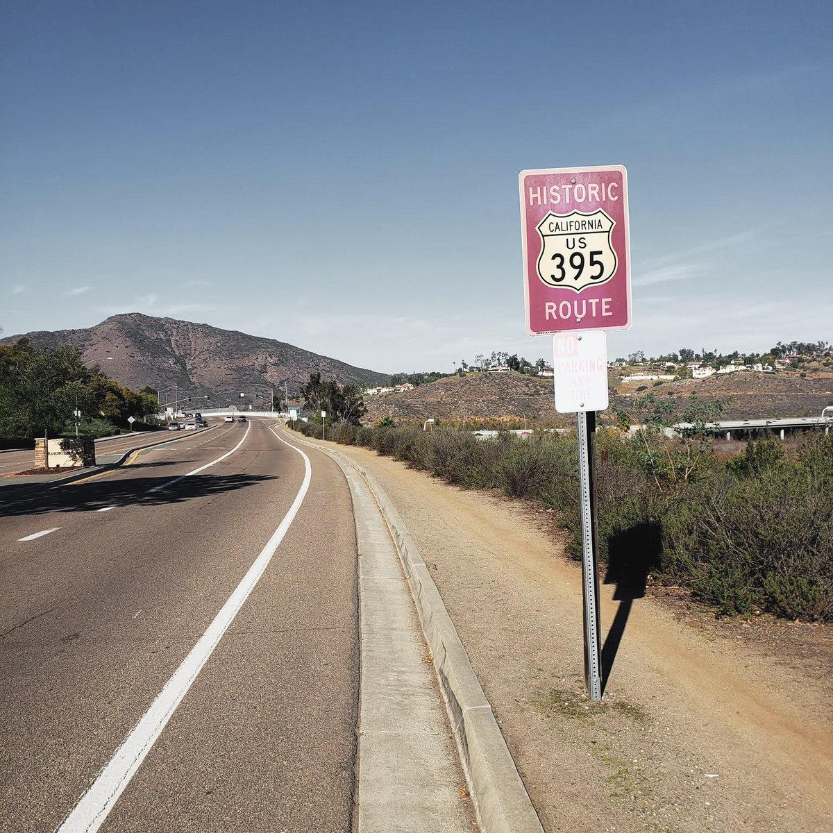 rbsandiegocom's tweet photo. The old US Rout 385, just as historic as it is.

#historic #road #oldroad #historicroad #history #ushistory #ranchobernardo https://t.co/eVwS4YOwPs