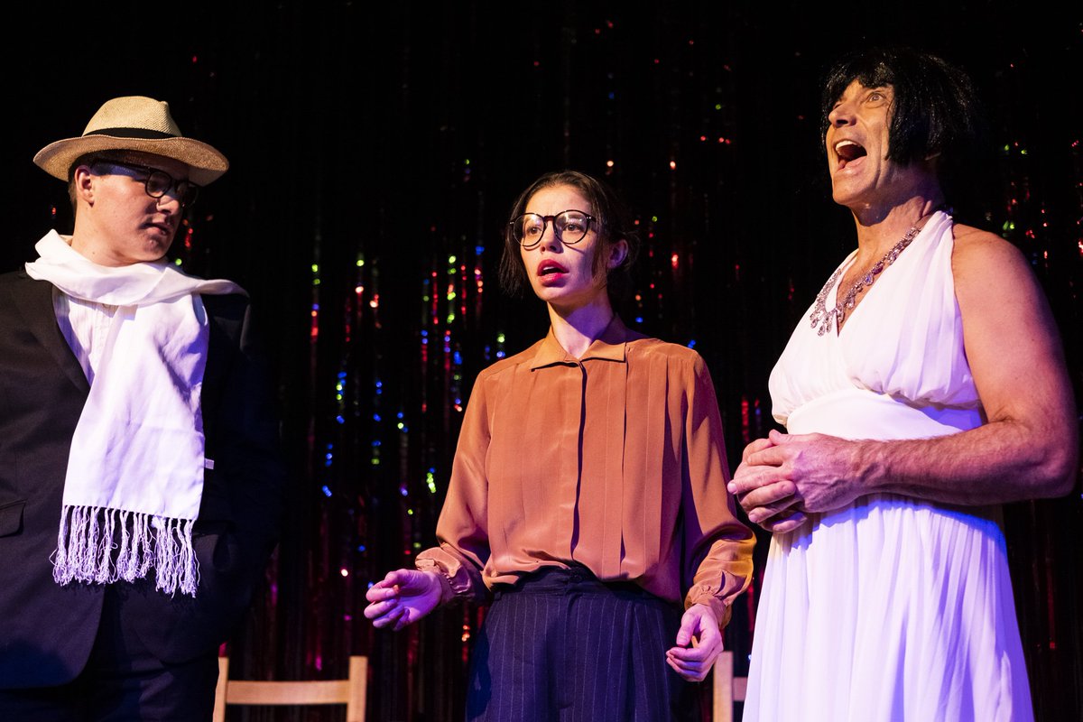 Well hasn't it just been a marvellous week! cptheatre.co.uk/production/gho…
#actor #LGBT