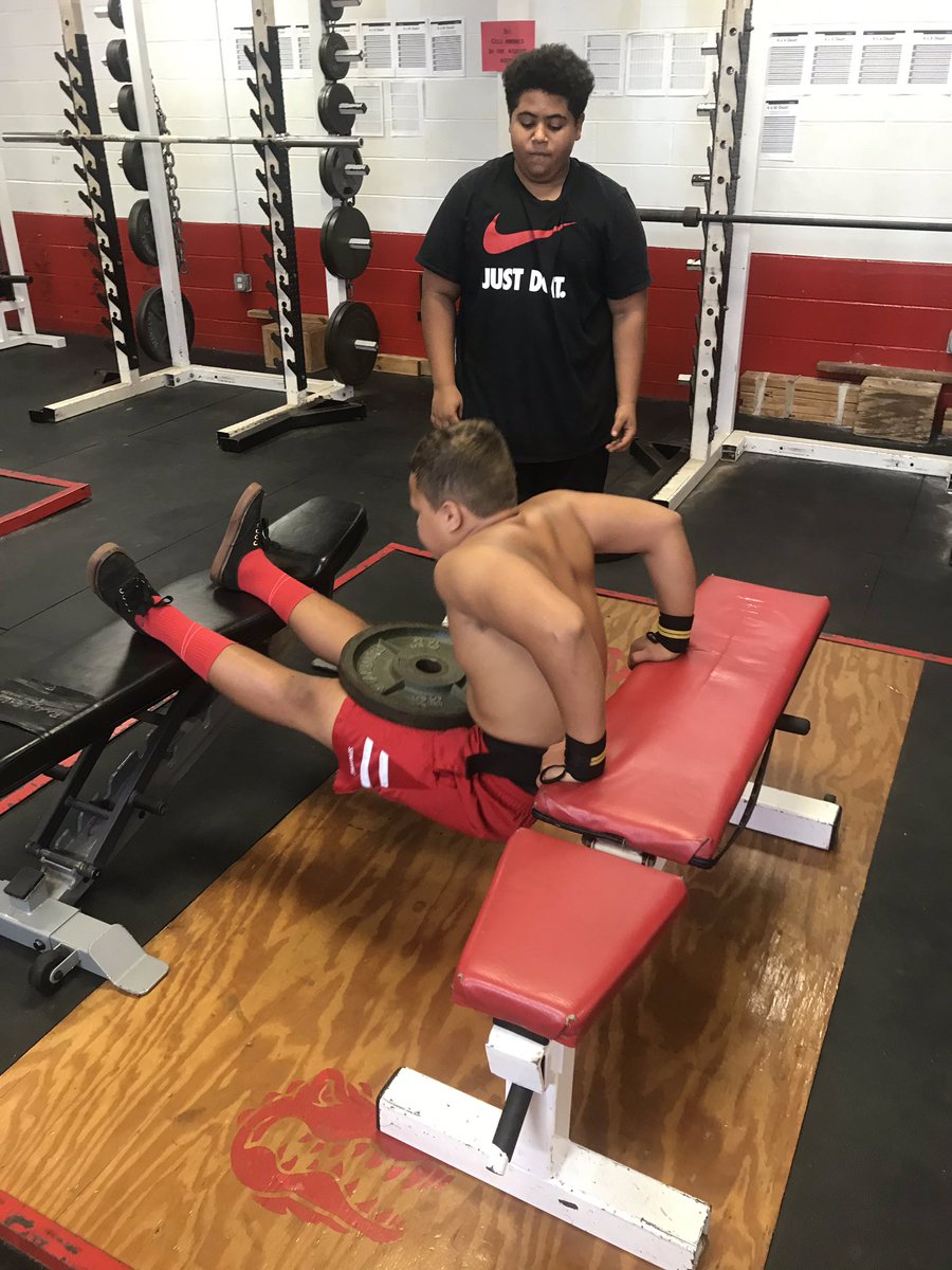 coachbjohns's tweet photo. Back to the good old days trying to chase that 💍.....Saturday morning grind with weighted bench dips and pushups!  #olddays #championships https://t.co/DCdeHkjjJU