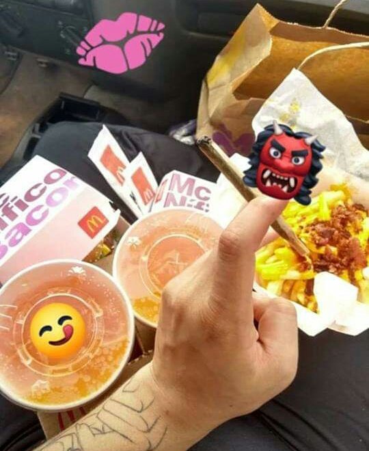 Nataly (@natalyzr015) on Twitter photo 