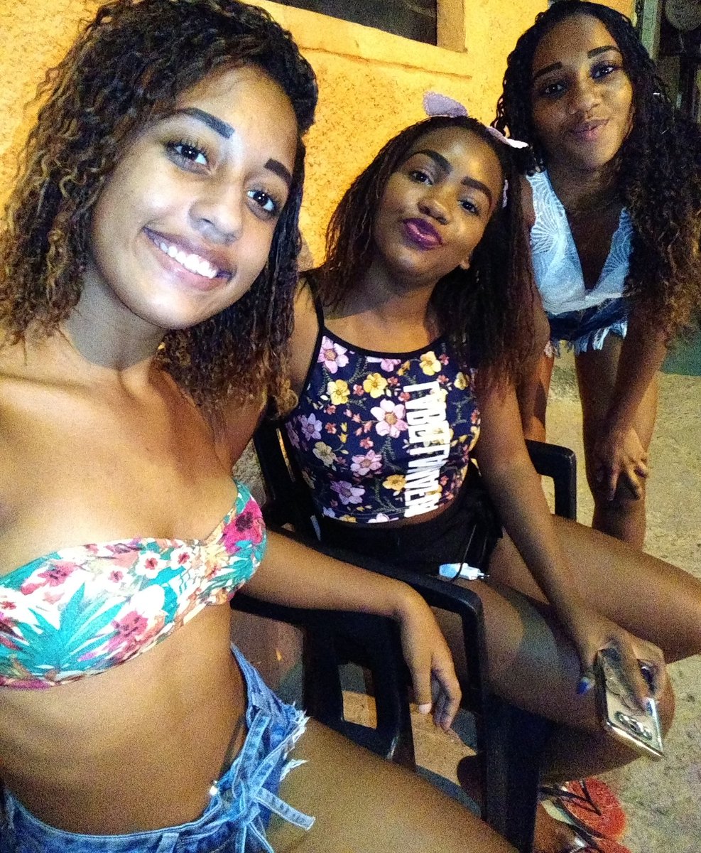CalebeVida's tweet photo. -De Ontem Com As Manas ❤️ @Andrezasnt3  @HagathaaAmorim https://t.co/8xmZ9PCvvu