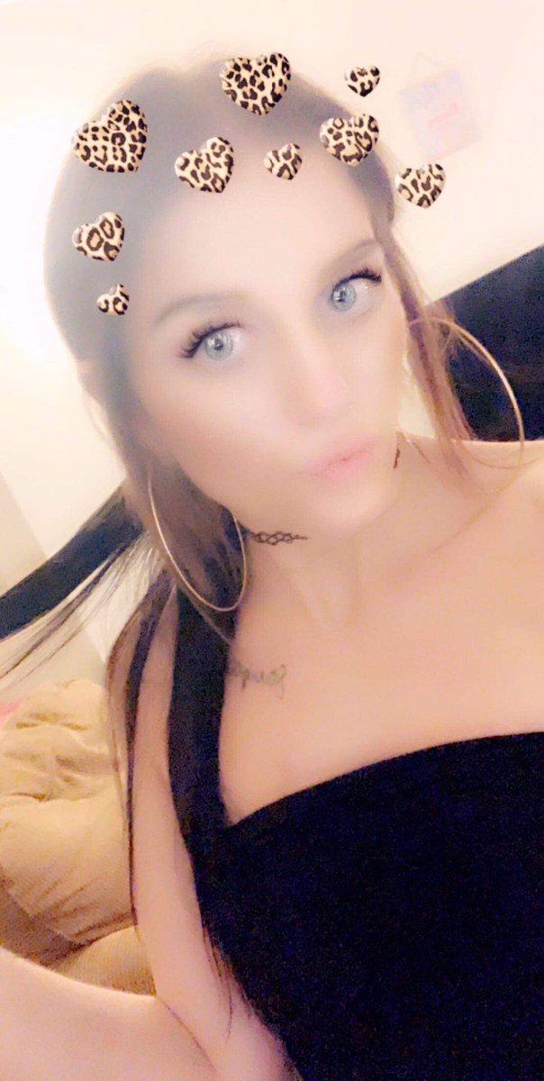 taylorrmortonn's tweet photo. whts goodie https://t.co/mLzBB4yqMT