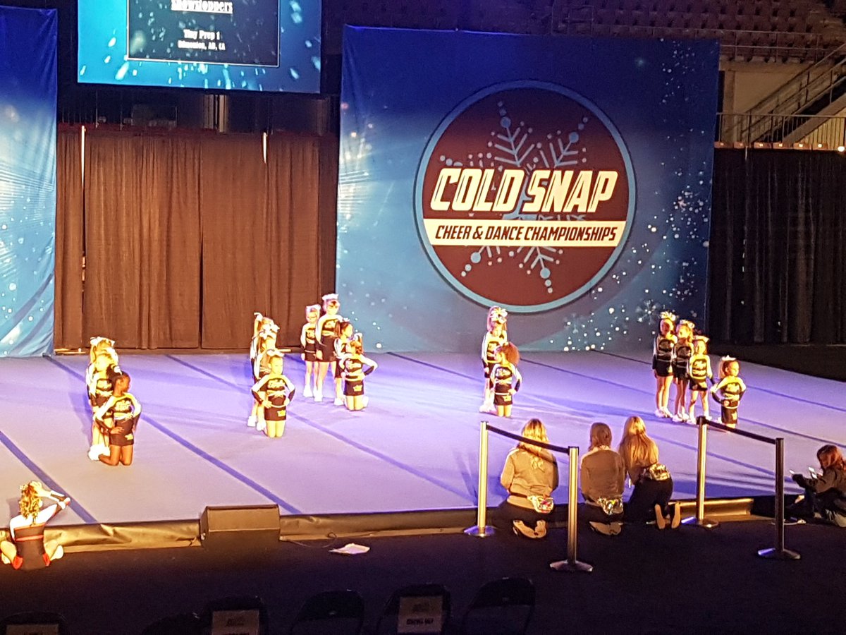 bedardtm2's tweet photo. My daughters competing in a cheer competition today. #coldsnap2019 #totalspirit https://t.co/302lUVBZj3