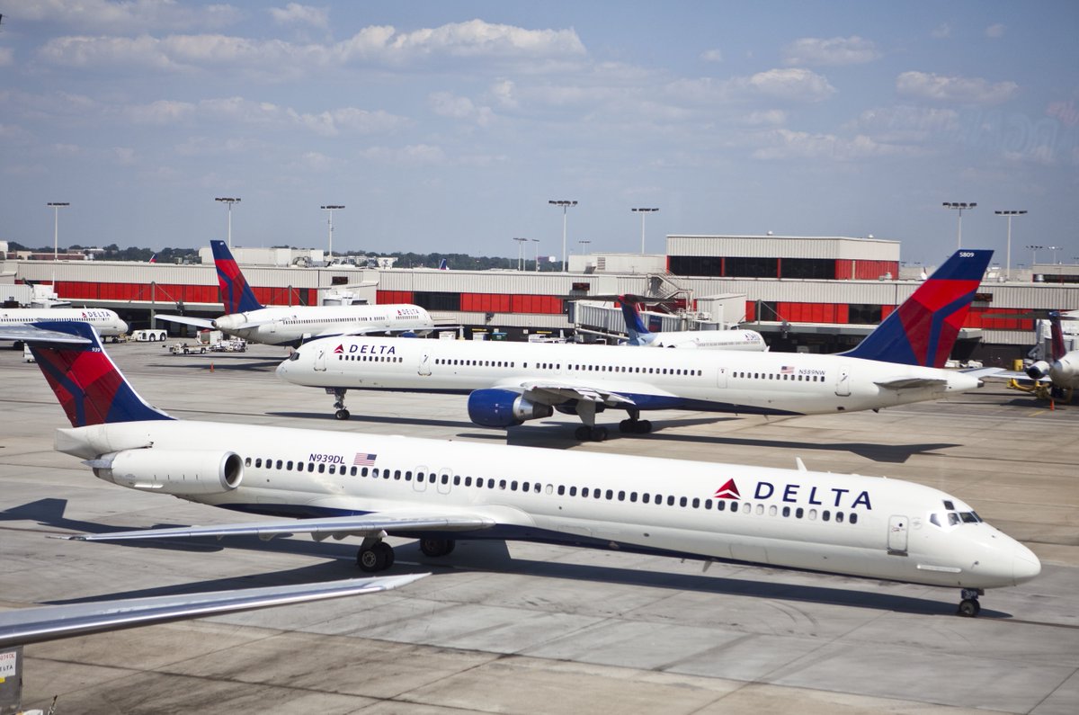 Flash sale: Delta domestic awards from 10,000 SkyMiles round-trip: https://trib.al/8nQnC5S