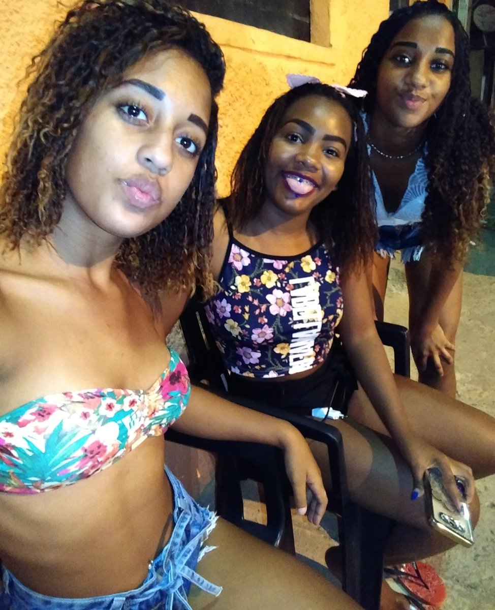 CalebeVida's tweet photo. -De Ontem Com As Manas ❤️ @Andrezasnt3  @HagathaaAmorim https://t.co/8xmZ9PCvvu