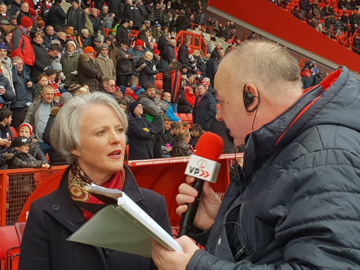 SophieKLinden's tweet photo. An afternoon with @CAFCofficial @RobKnoxUK to celebrate the great work of @CAFCTrust with funding from @MayorofLondon working with young people - partnership in action making a difference to young people and supporting them away from violence @DanLThorpe https://t.co/jEdYvfefXg