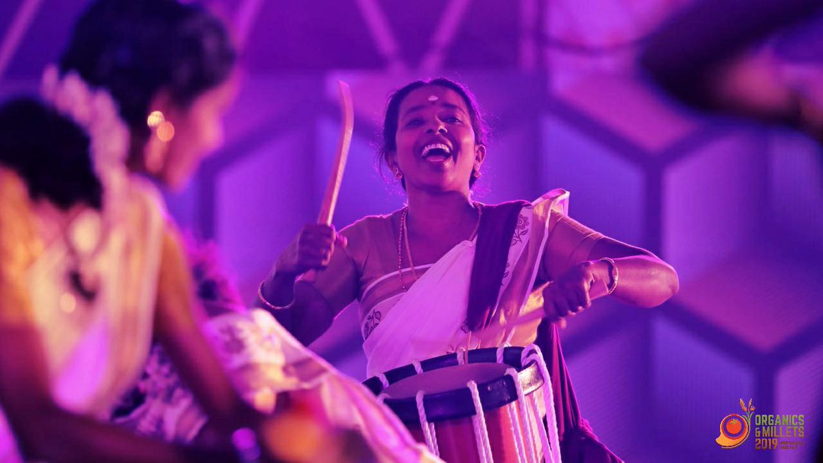 OrganicsMillets's tweet photo. The perfect end to a perfect day. #Day2 of #OM2019ITF ends in style as the artists grace our stage with passion and skill. Some frozen moments from the Cultural Show that spread more goodness to the day. #DiscoverTheSource #KSource https://t.co/TjWtfymqWf