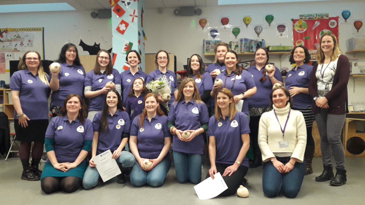 nurturebreast's tweet photo. Well done all the new Midlothian peer supporters. #breastfeeding, #midlothianbreastfeedingalliance #nurturebreastfeeding https://t.co/jI4TFzNhz9