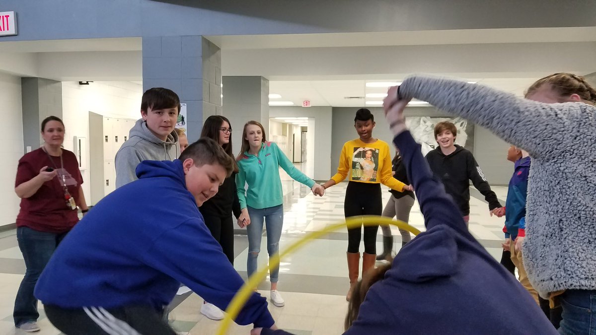 MrsCTeachesMath's tweet image. Thank you @mathequalslove for the scatterplot activity template.  Team building, data collection, predicting, and fun all in one activity!
#ITeachMath
#WSMSwolves