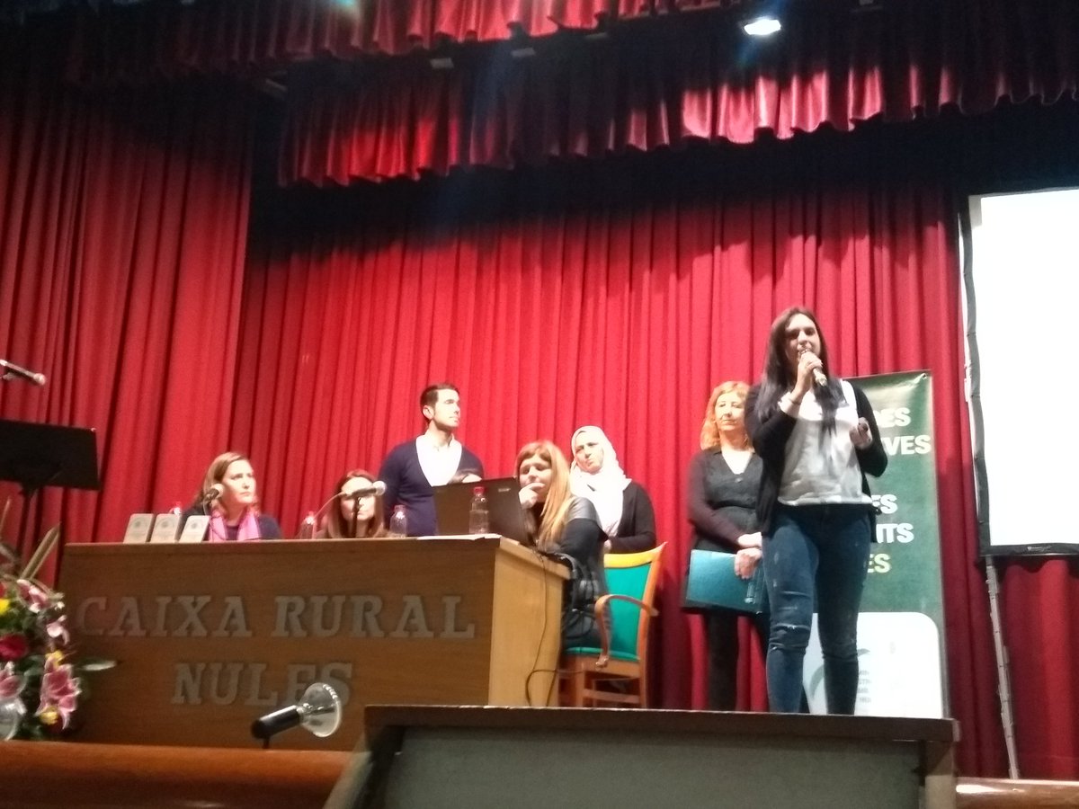 congaror's tweet photo. L'escola espai obert a les famílies. III Jornades educatives per a famílies i docents a Nules. #CsCEFIRE #NulesEduca https://t.co/fGXsk9sqG9