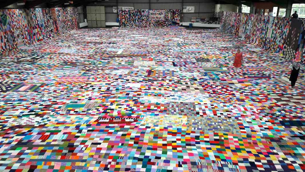 LionBrandYarn's tweet image. It’s official! The 2019 Guinness Book of World Records will feature the new largest hand-knitted blanket, assembled in Ireland last August, measuring in at over 21,000 square feet! &amp;gt; lby.co/2W2d0rl
