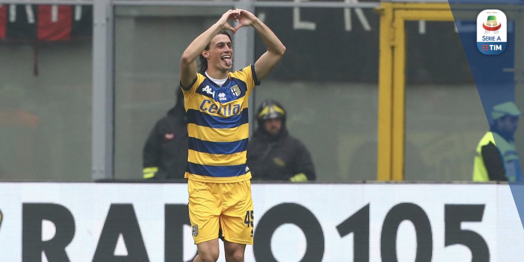 Vantaggio Parma! La sblocca Inglese da calcio di rigore!
Udinese 0️⃣ - 1️⃣ Parma
#UdineseParma #SerieATIM