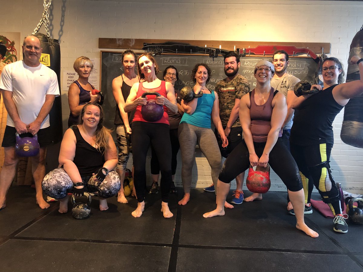 FitnessFusion09's tweet photo. Sweaty (and happy I think, lol) gang after 75 min JACS class this am!! What were you doing this morning? #fitnessfusionstudio #JACS #kettlebellprogram #kettlebelltraining #groupkbclass #kettlebellstudio
#613fitness #bywardgym #littlegymbigheart #littlegymbigresults https://t.co/oEDaPdPD2i
