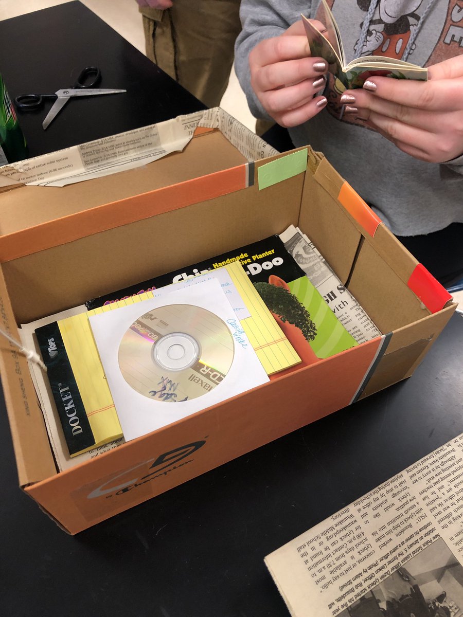 WHSpsage's tweet photo. Is that a CD? https://t.co/i1s1e666SI