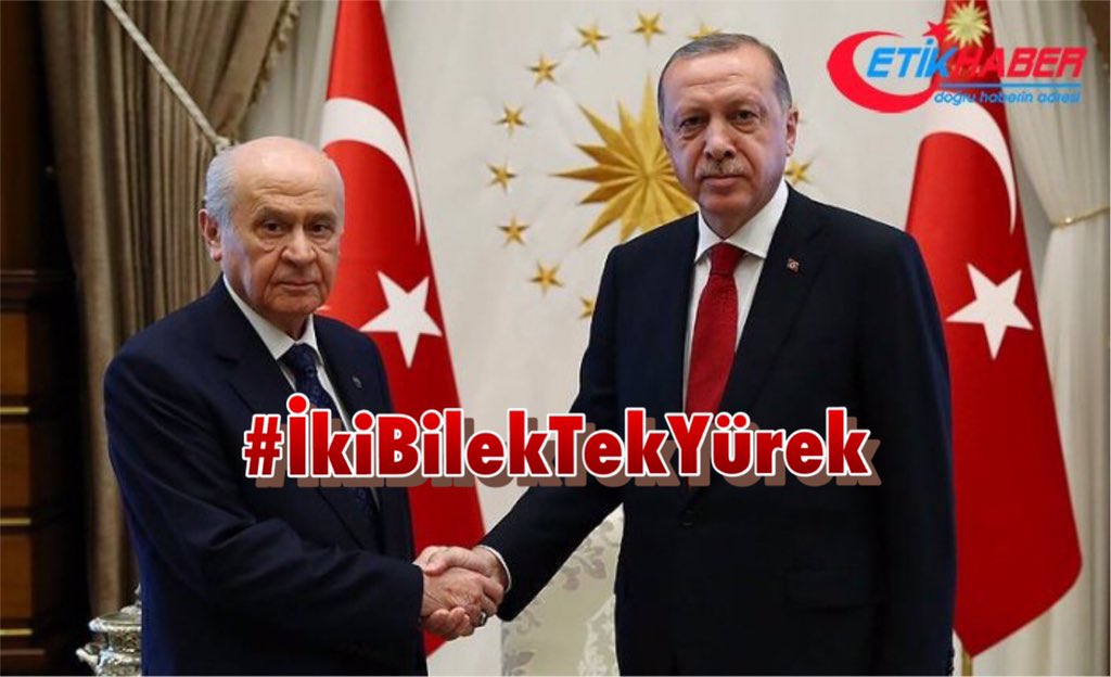 #İkiBilekTekYürek
Güneşi Sağ Elime, Ayı Sol Elime Versenizde Davamdan Vazgeçmem" Diyen
Hz. Muhammed s.a.v in Ümmetinin Sesi geliyor
Ezilenlerin Gür Sesi Suskun Dünyanın Hür Sesi Göründüğü Gibi Olan Gücünü Milletten Alan 
<a href="/RT_Erdogan/">rt_erdogan</a>