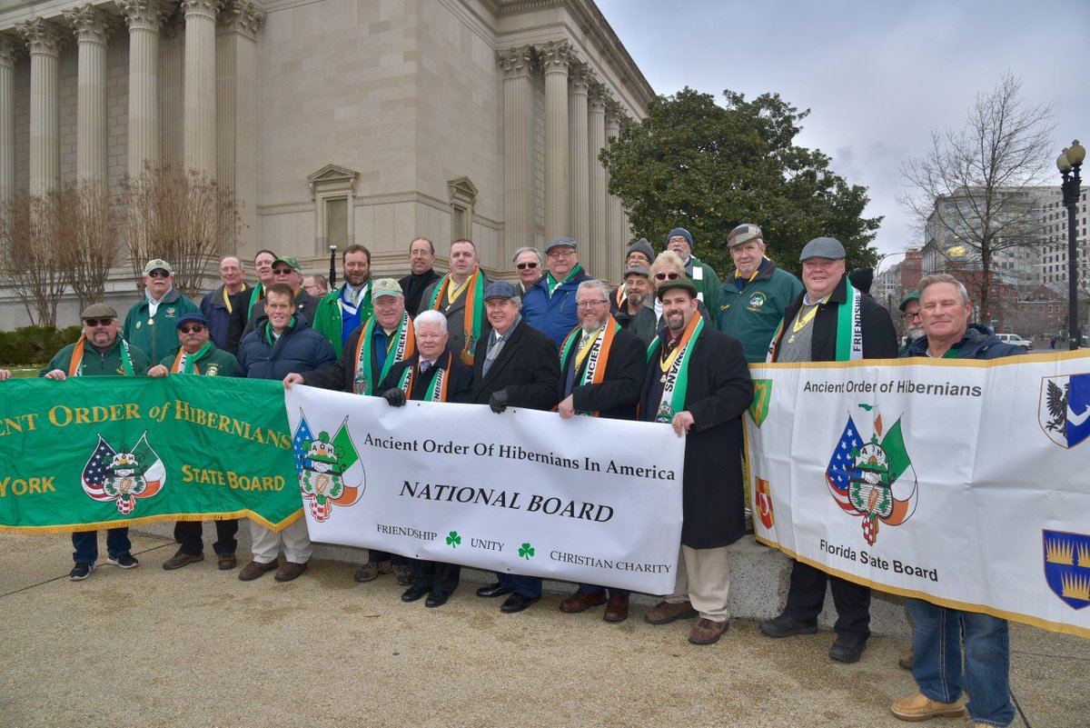 HicksvilleAOH's tweet photo. THANK YOU - to all for taking the time to STAND UP FOR LIFE. All the Diocese, Parishes, Schools, and Hibernians came out to show there is a need to respect every person.  @Hibernians4Life, @NYAOH1 https://t.co/HKrJxszVx2