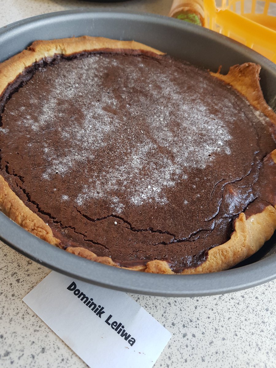SJHDesignTalent's tweet photo. Friday's year 8 and 9 practicals. Some incredible chef's. Year 8 Bolognese and year 9 on the pastry! Fab work 👌 https://t.co/dzlO9BzlGR
