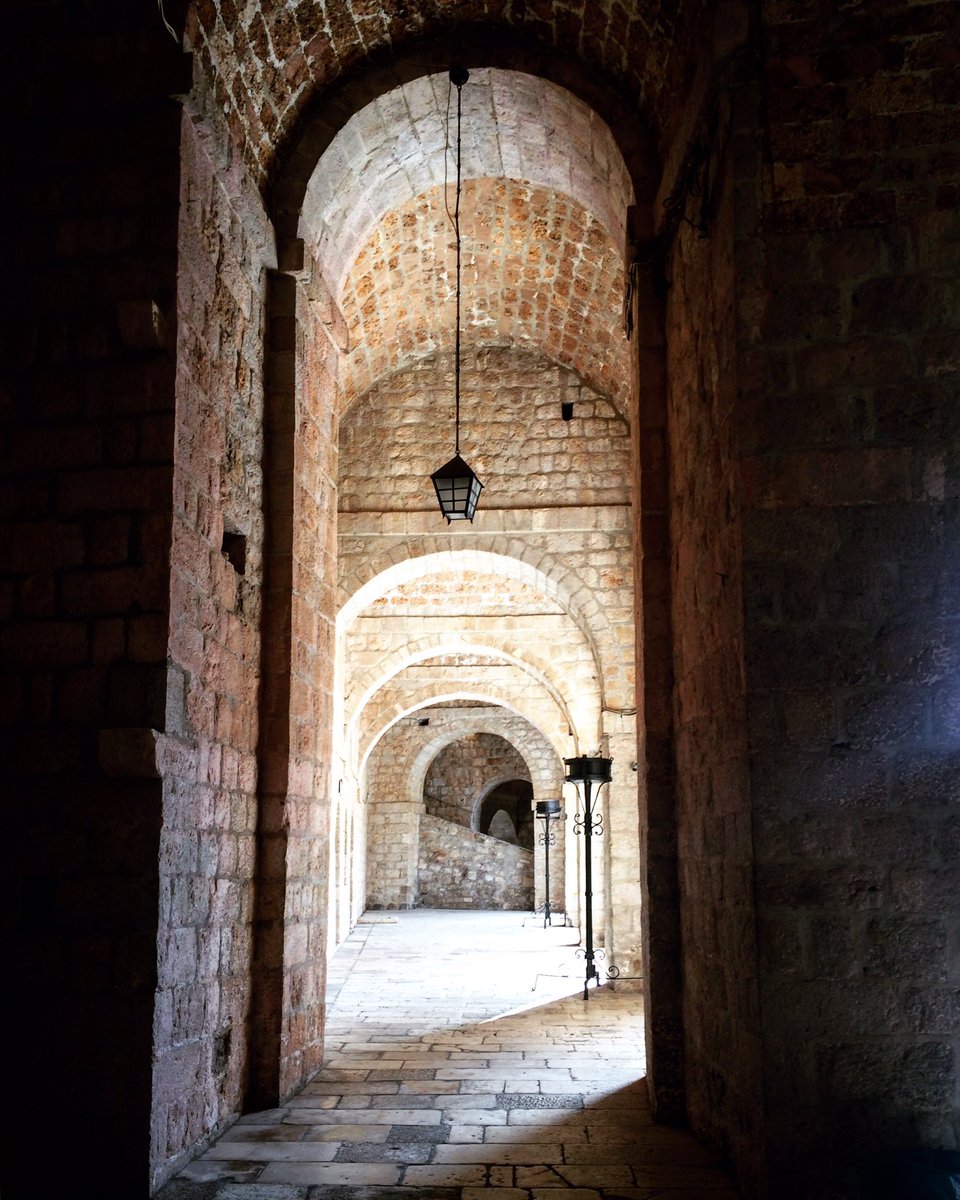 RachelJames18's tweet photo. #DBV #Architecture #Studytrip https://t.co/Guj2yuW3XW