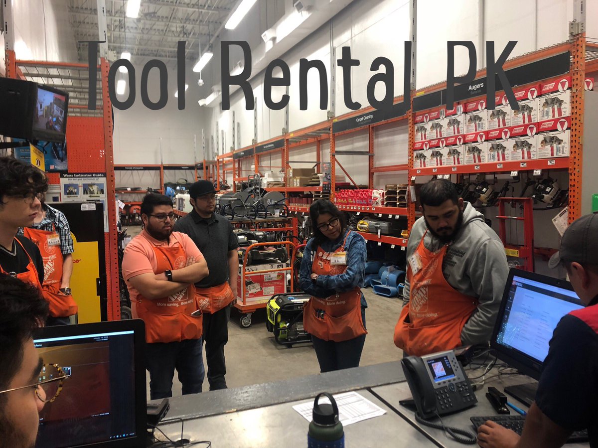 Amandajake12's tweet photo. Tool Rental PK this Morning! Knowledge is power. All openers learning how to open and close contracts! #THDRentalWeek19 #TRWD220 @CardenasTimothy @jreed4401 @LMcmilian https://t.co/jbZboQqgTv