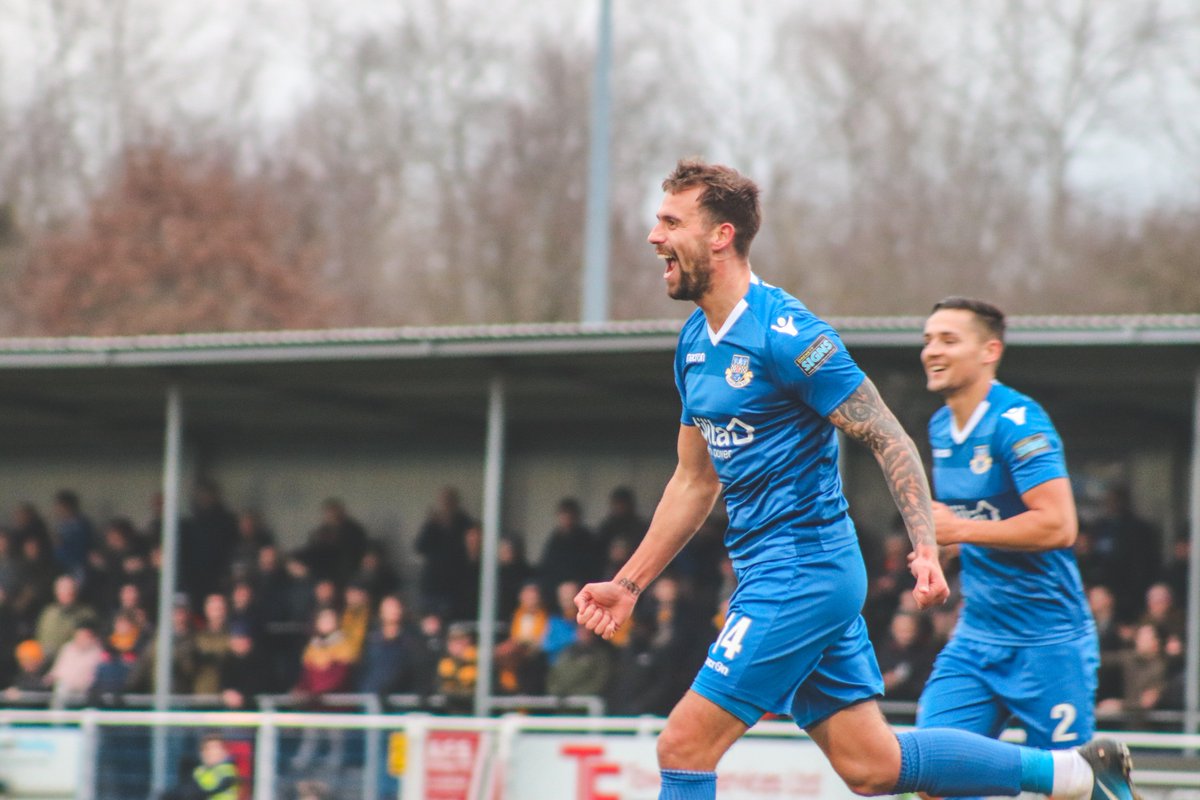 EastleighFC's tweet image. 3⃣ goals
3⃣ points
3⃣ off the play-offs again

Happy Saturday, Spitfires! 👊

#Spitfires 🔵⚪️
