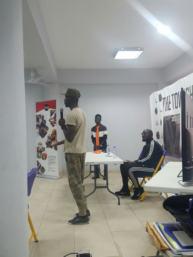 Jayden_JoJ's tweet image. #DragonToothAndDrowningMen 
#iamtheTownship
#ICODEGH