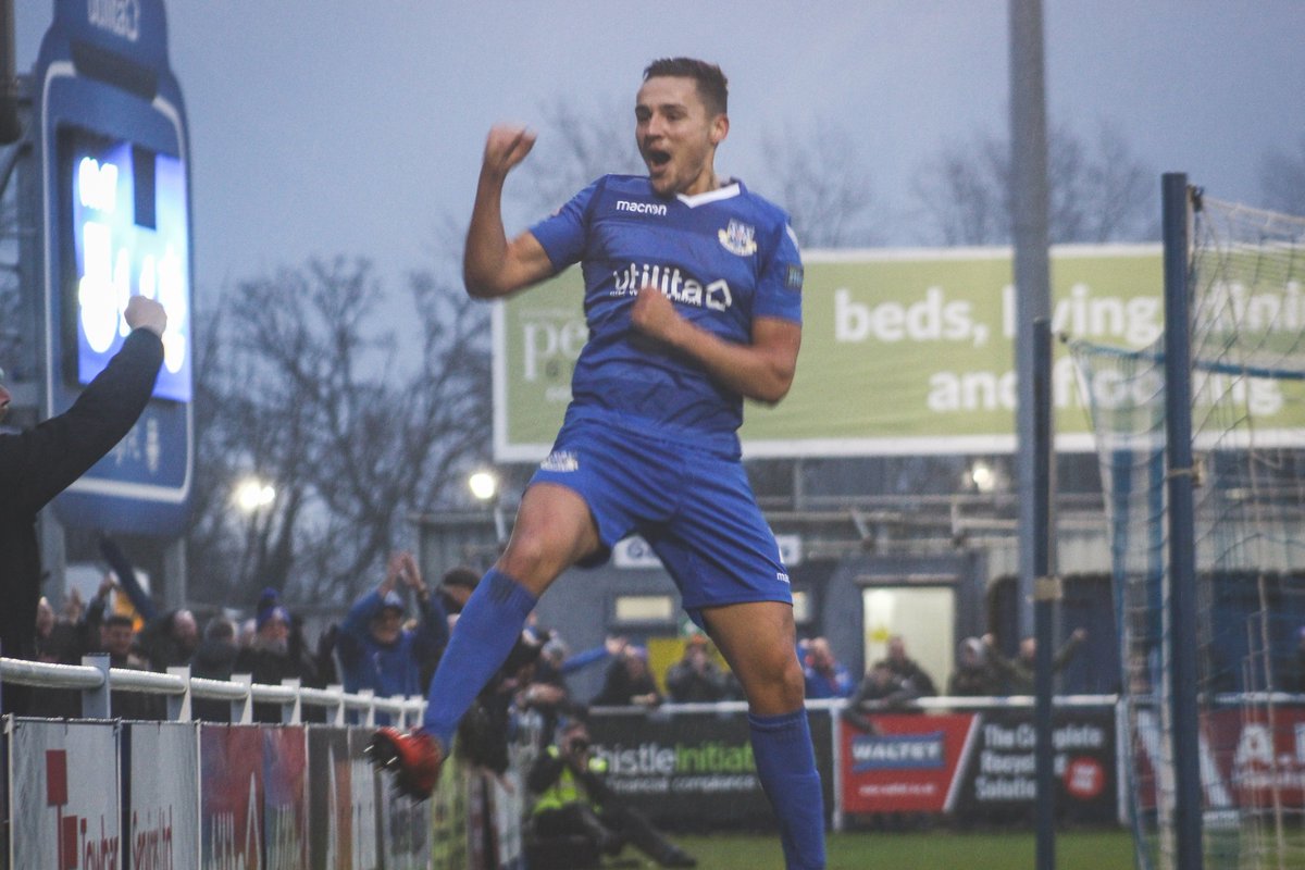 EastleighFC's tweet image. 3⃣ goals
3⃣ points
3⃣ off the play-offs again

Happy Saturday, Spitfires! 👊

#Spitfires 🔵⚪️