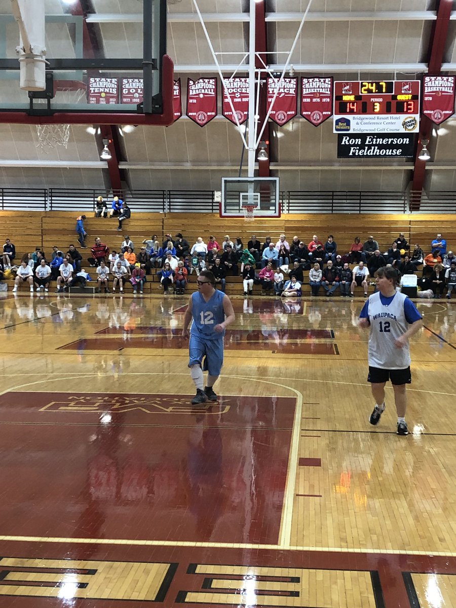 Keil_ganz's tweet photo. Good Win by the Kewaunee County Special Olympics squad! 😀 #GoDevon https://t.co/cTBr85NaJt