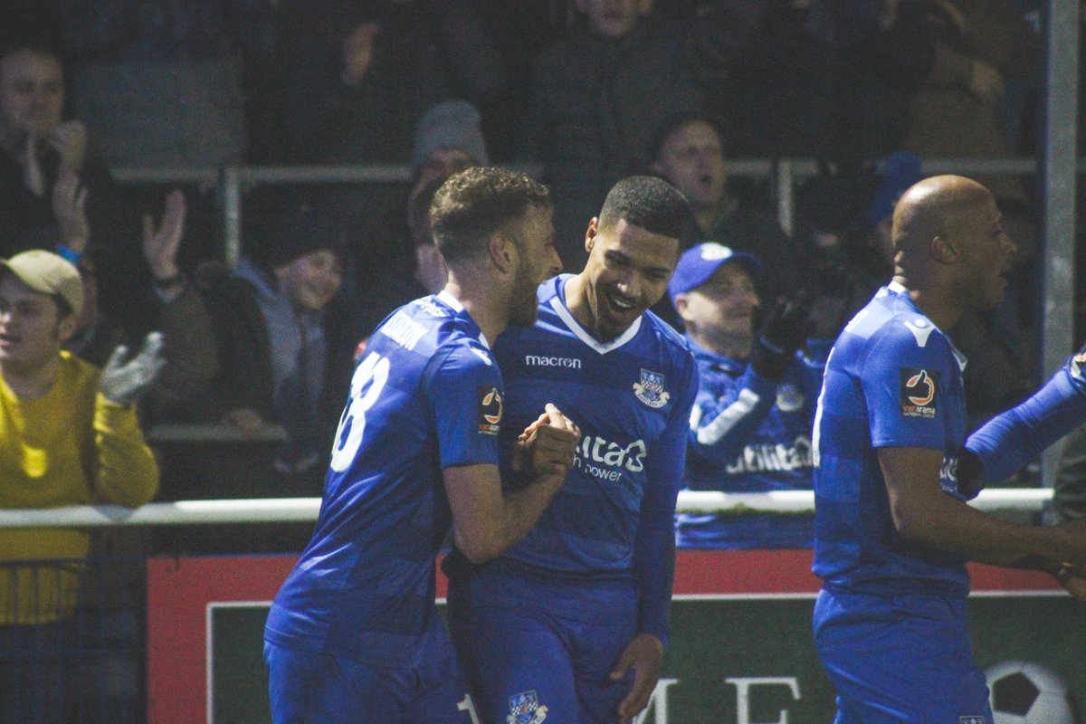EastleighFC's tweet image. 3⃣ goals
3⃣ points
3⃣ off the play-offs again

Happy Saturday, Spitfires! 👊

#Spitfires 🔵⚪️