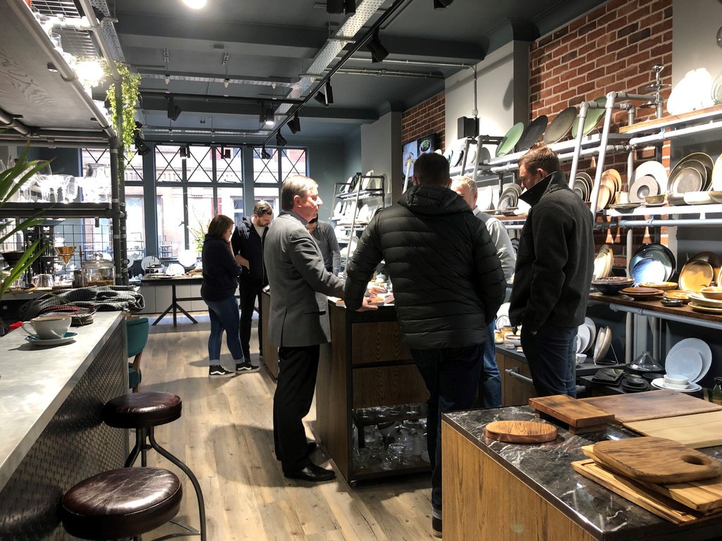 GoodfellowsLtd's tweet image. It's been a busy start to the year at our London showroom! 

Get ahead start on your projects and book a visit here: goodf.co.uk/book-an-appoin…

#showroom #London #TableTopMagic