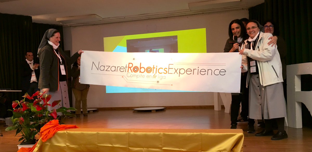Nazaret_Robotic's tweet photo. Y antes de cerrar esta primera edición de la #NRoboticsE anunciamos la sede para el 2020! El cole @standreu de Badalona recoge el testigo para la II #NRoboticsE #OléOléOlé #CompiteEnTuLiga https://t.co/n9vxjNxKxn