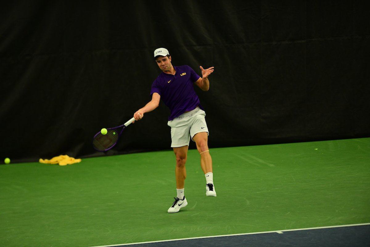 LSUTennis's tweet photo. TIGERS WIN! TIGERS WIN! 

LSU convincingly takes the first match of the season, 4-0, against Alabama State! #GeauxTigers 🐯

Next match will begin at 2 p.m. CT. LSU will take on UAB! https://t.co/qN4x7bB4LA
