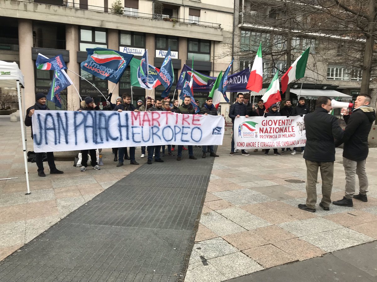 GN_Milano's tweet photo. Oggi pomeriggio a Sesto San Giovanni e in piazza San Carlo a Milano abbiamo ricordato Jan Palach, Martire europeo! #gioventùnazionale #gn #lombardia #milano #comunità #JanPalach https://t.co/VneH1E2Ro1