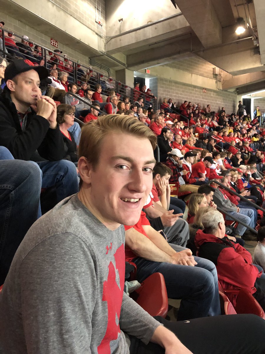 TimDairyCnsltnt's tweet photo. @BadgerMBB with @zachswen99 https://t.co/OXWBiLEWkI