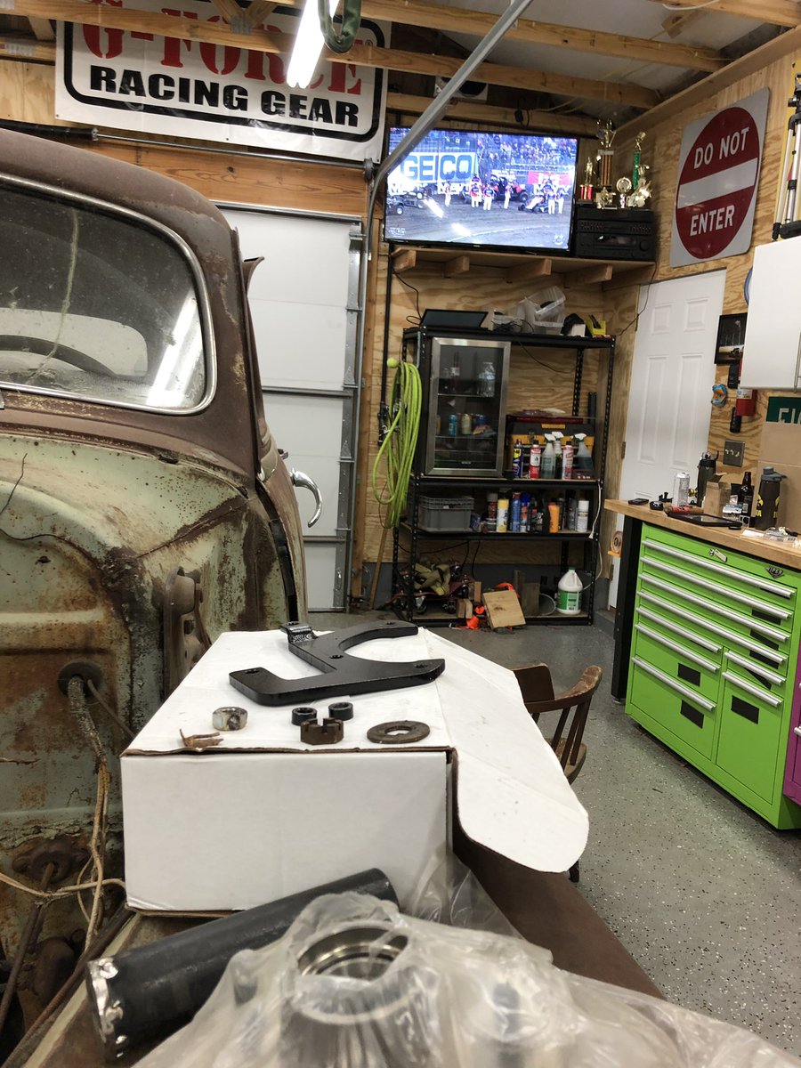 BigmilRacing's tweet photo. Watching #ChiliBowl alphabet soup while working in the garage!  Thanks for the great coverage @RacinBoys ! https://t.co/MaERwHhmA1